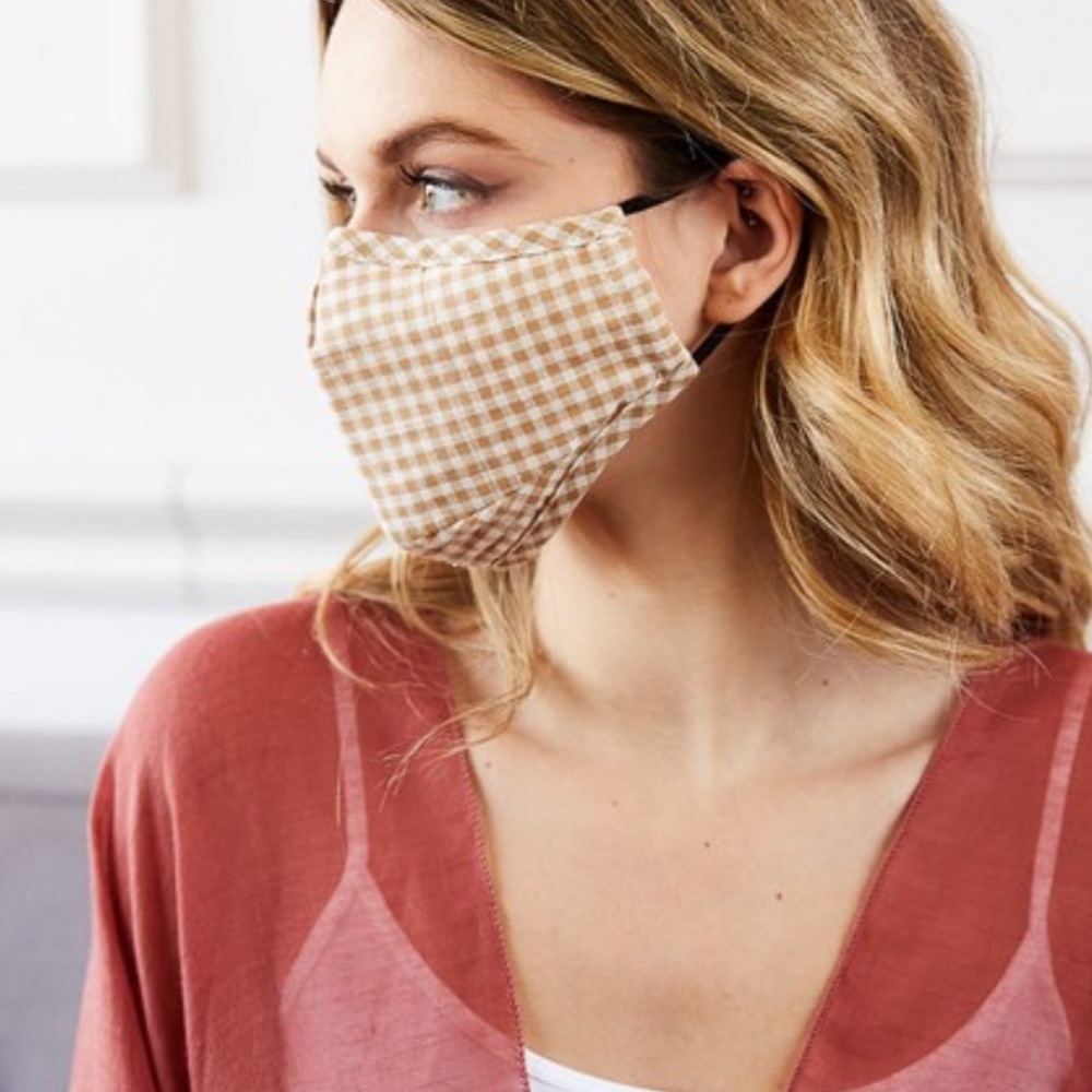 REUSABLE FACE MASK WITH FILTER POCKET AND NOSE AD - Picture 3 of 6